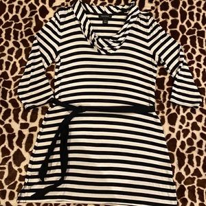 White House | Black Market 3/4 sleeve, size large. Excellent condition!